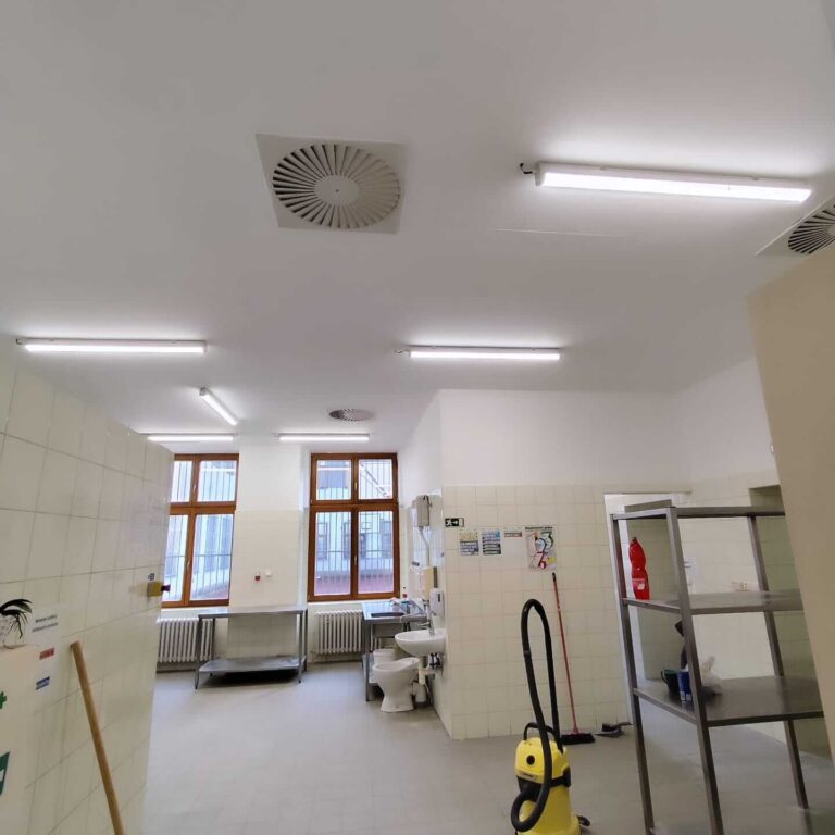 Výmalba školní jídelny